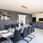 Dom wakacyjny My Dalmatia - Luxury Escape With Private Pool, Game And Gym Perusic Benkovacki