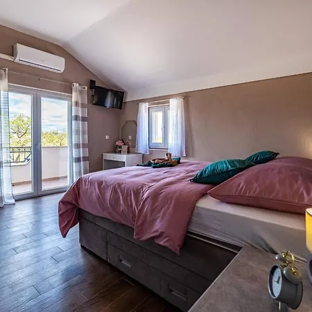 My Dalmatia - Luxury Escape With Private Pool, Game And Gym Perusic Benkovacki