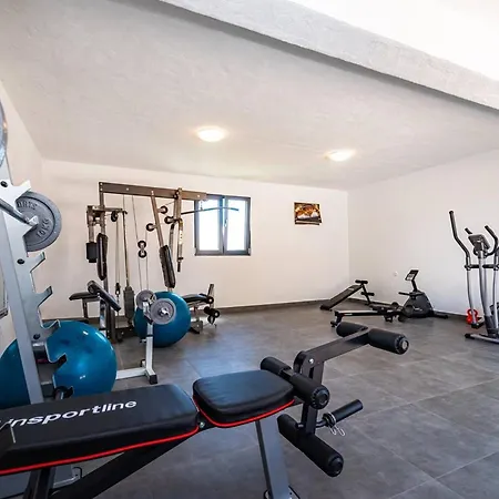 My Dalmatia - Luxury Escape With Private Pool, Game And Gym * Perusic Benkovacki