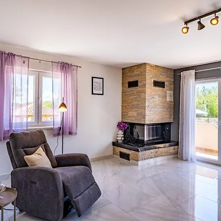 Casa de Férias My Dalmatia - Luxury Escape With Private Pool, Game And Gym *