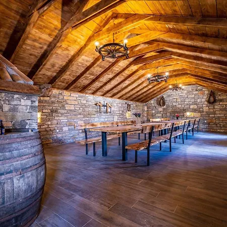 My Dalmatia - Luxury Escape With Private Pool, Game And Gym Tatil Evi Perusic Benkovacki
