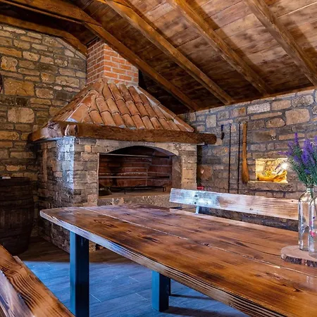 My Dalmatia - Luxury Escape With Private Pool, Game And Gym * Perusic Benkovacki