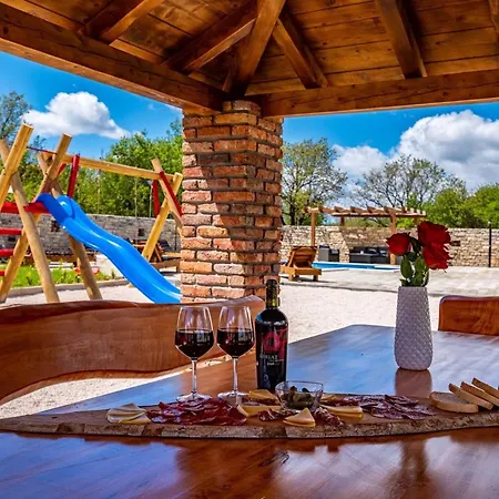 My Dalmatia - Luxury Escape With Private Pool, Game And Gym 別荘 *