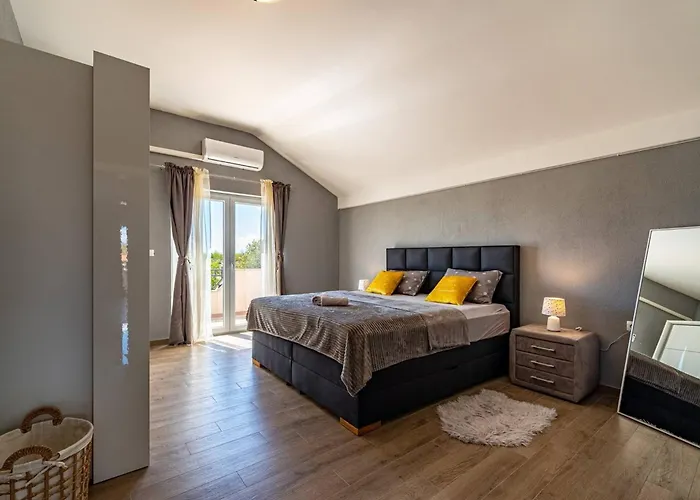 Holiday home My Dalmatia - Luxury Escape With Private Pool, Game And Gym *