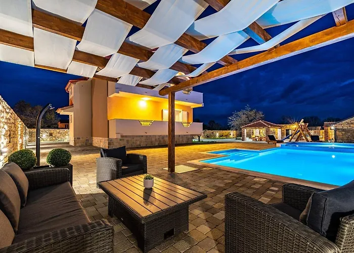 My Dalmatia - Luxury Escape With Private Pool, Game And Gym