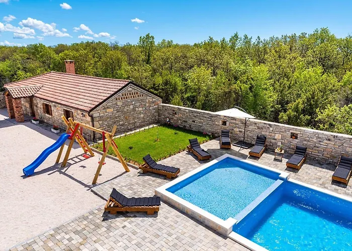My Dalmatia - Luxury Escape With Private Pool, Game And Gym